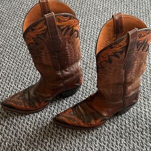 Men's Western Leather Boots with Intricate Design